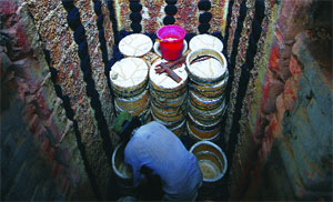 Công nghệ lò hộp đốt than hiện vẫn còn được sử dụng nhiều tại làng gốm Bát Tràng